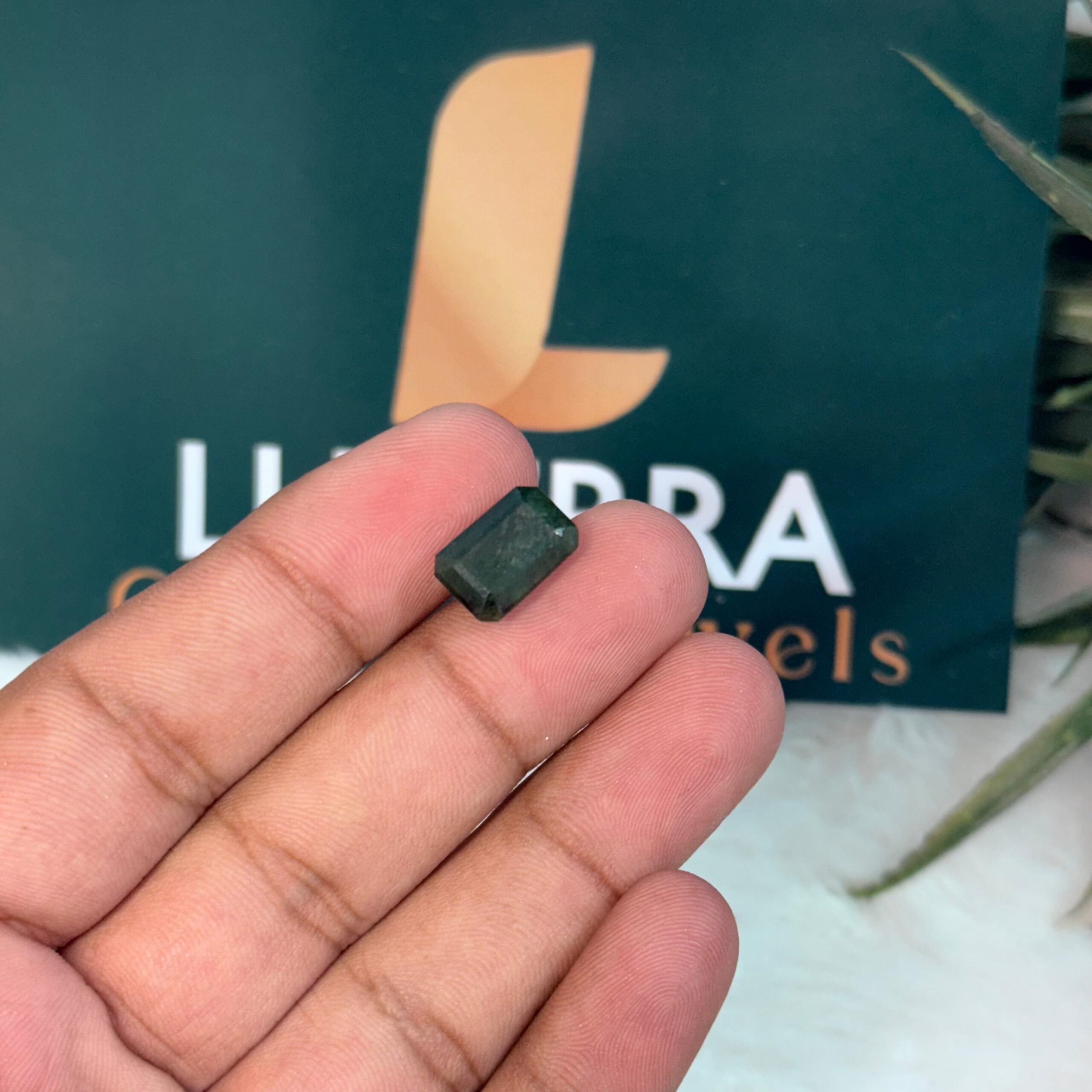 Natural Panna (Emerald) – Certified Colombian Gemstone for Mercury, Intelligence & Prosperity