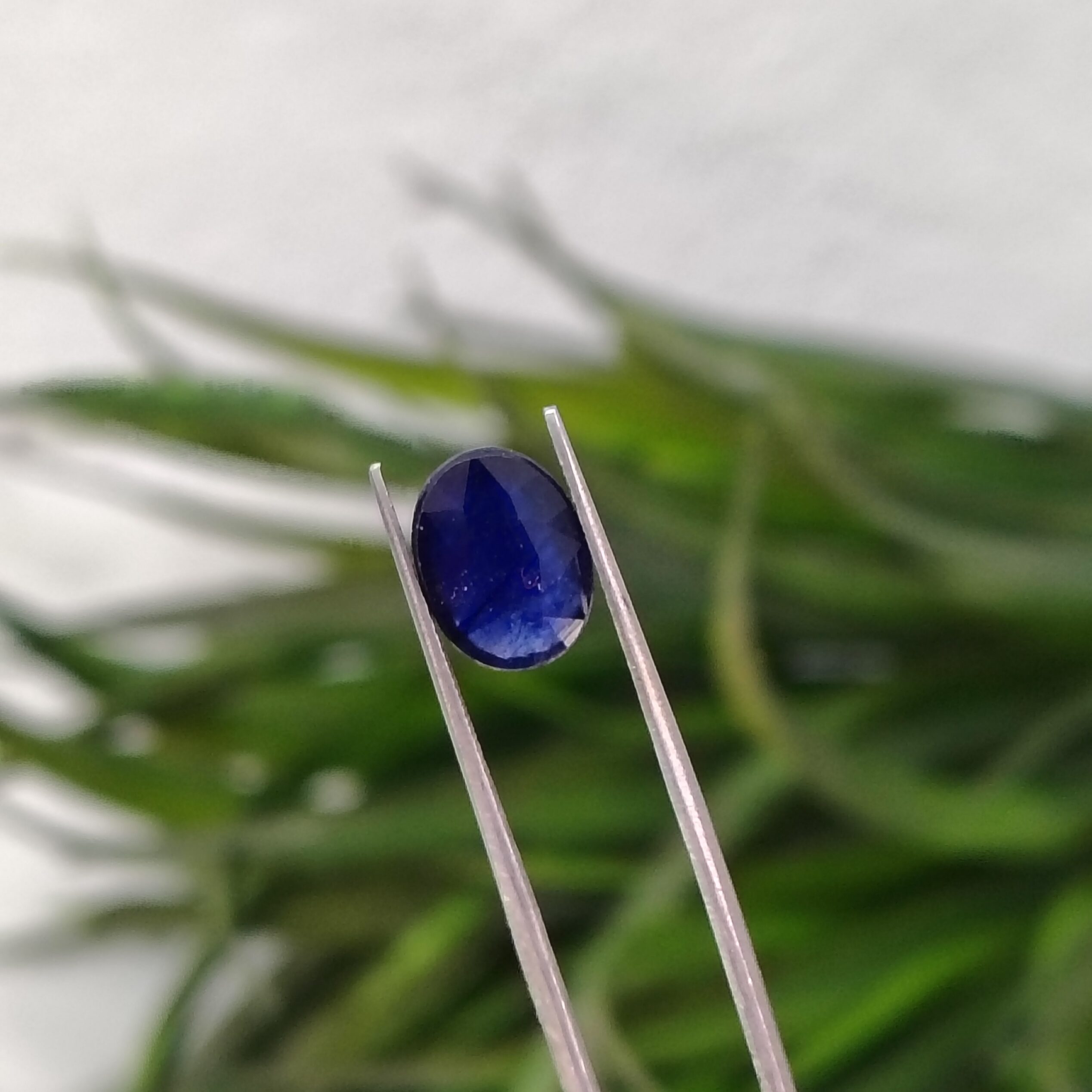 3.200 Carats Natural Blue Sapphire