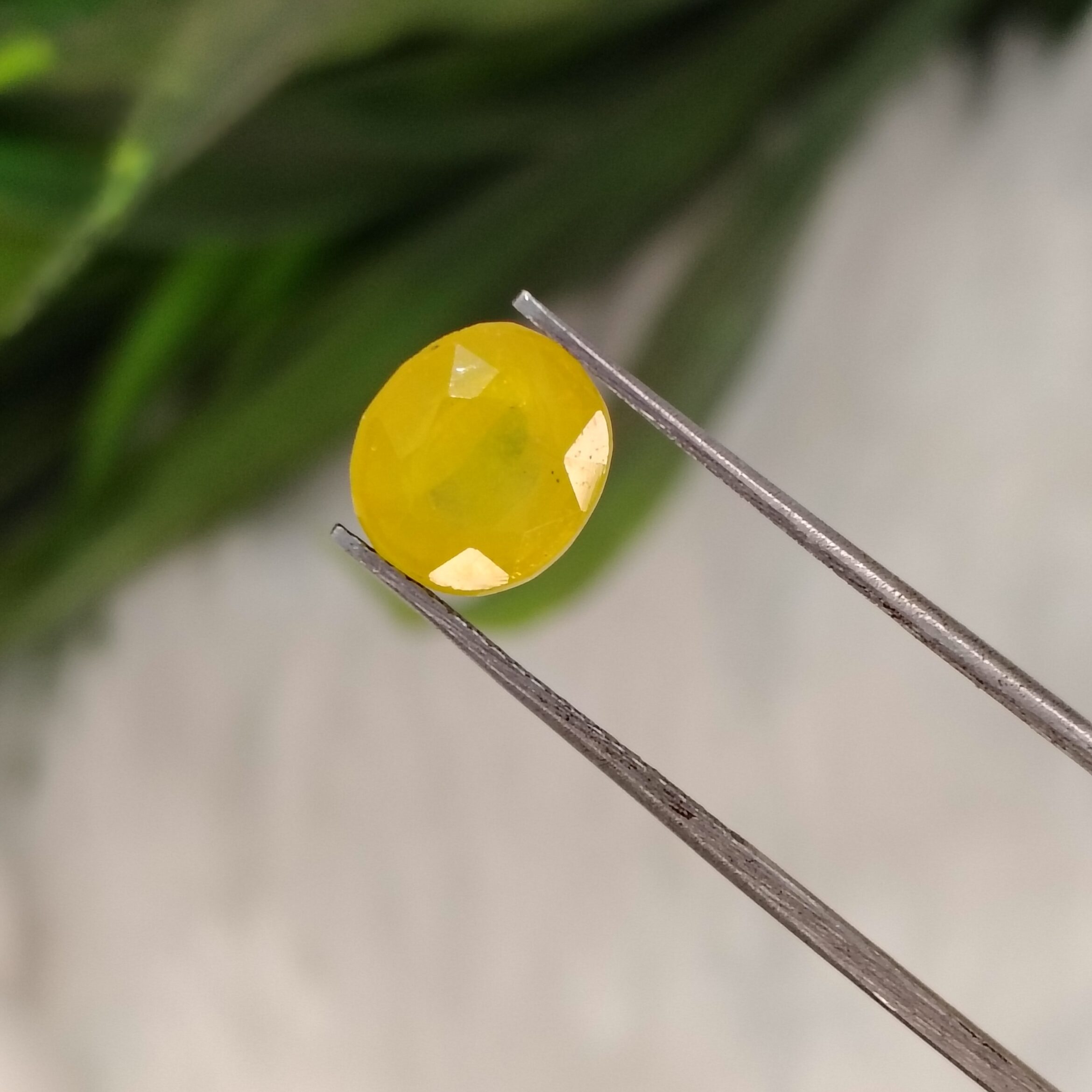 4.650 Carat – Natural Yellow Sapphire