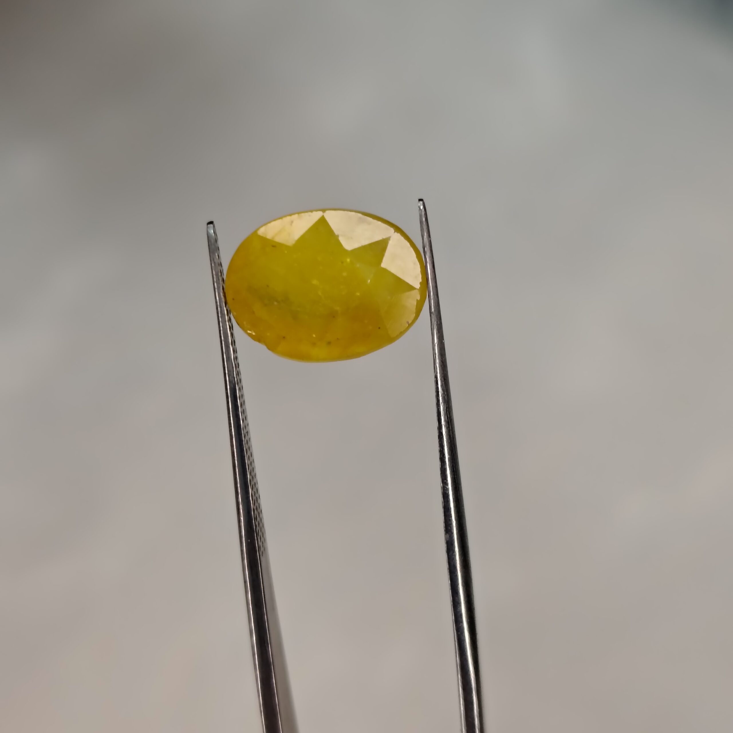 5.800 Carat Natural Yellow Sapphire (Pukhraj)