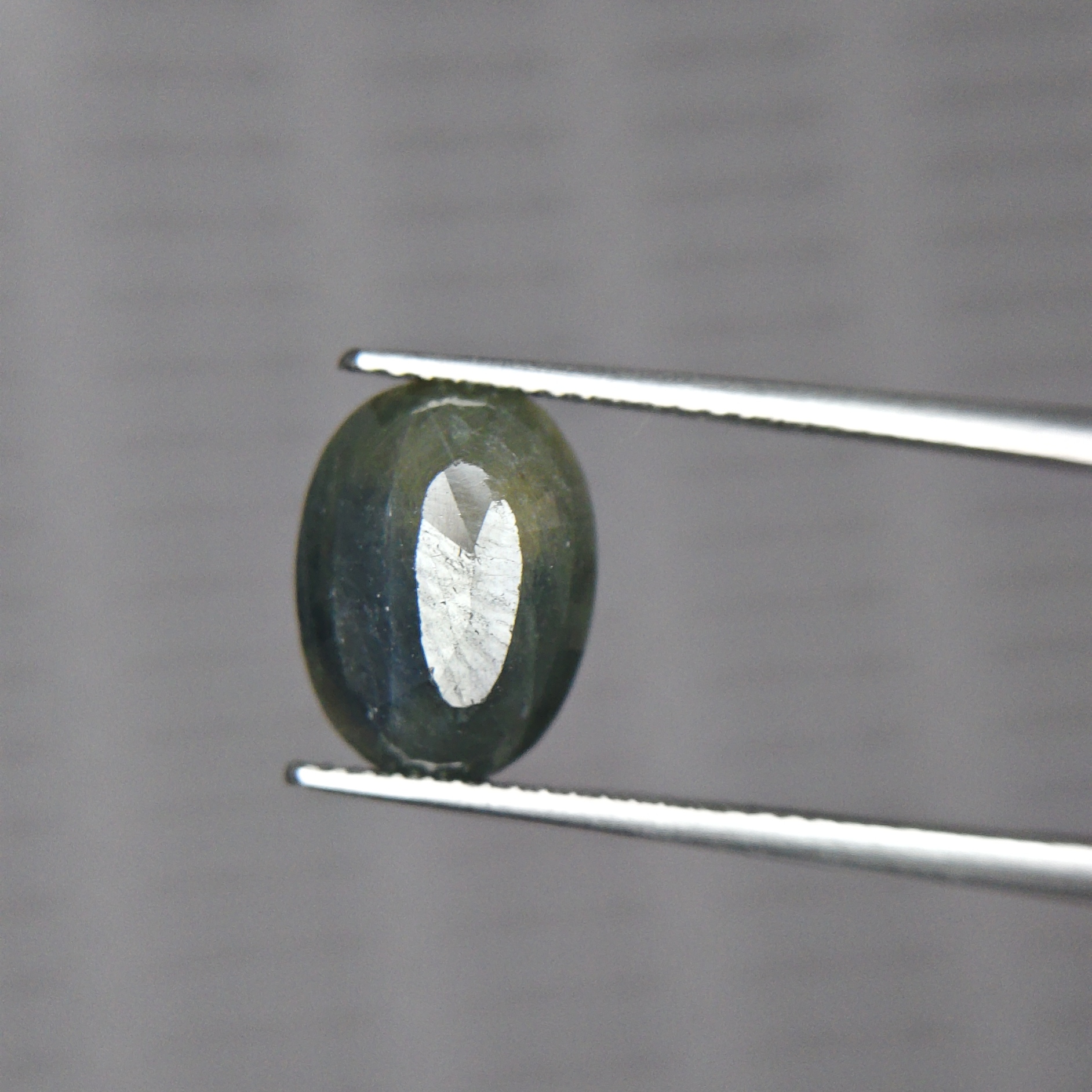 Blue Sapphire – 5.085 Carat – African Origin - Image 2