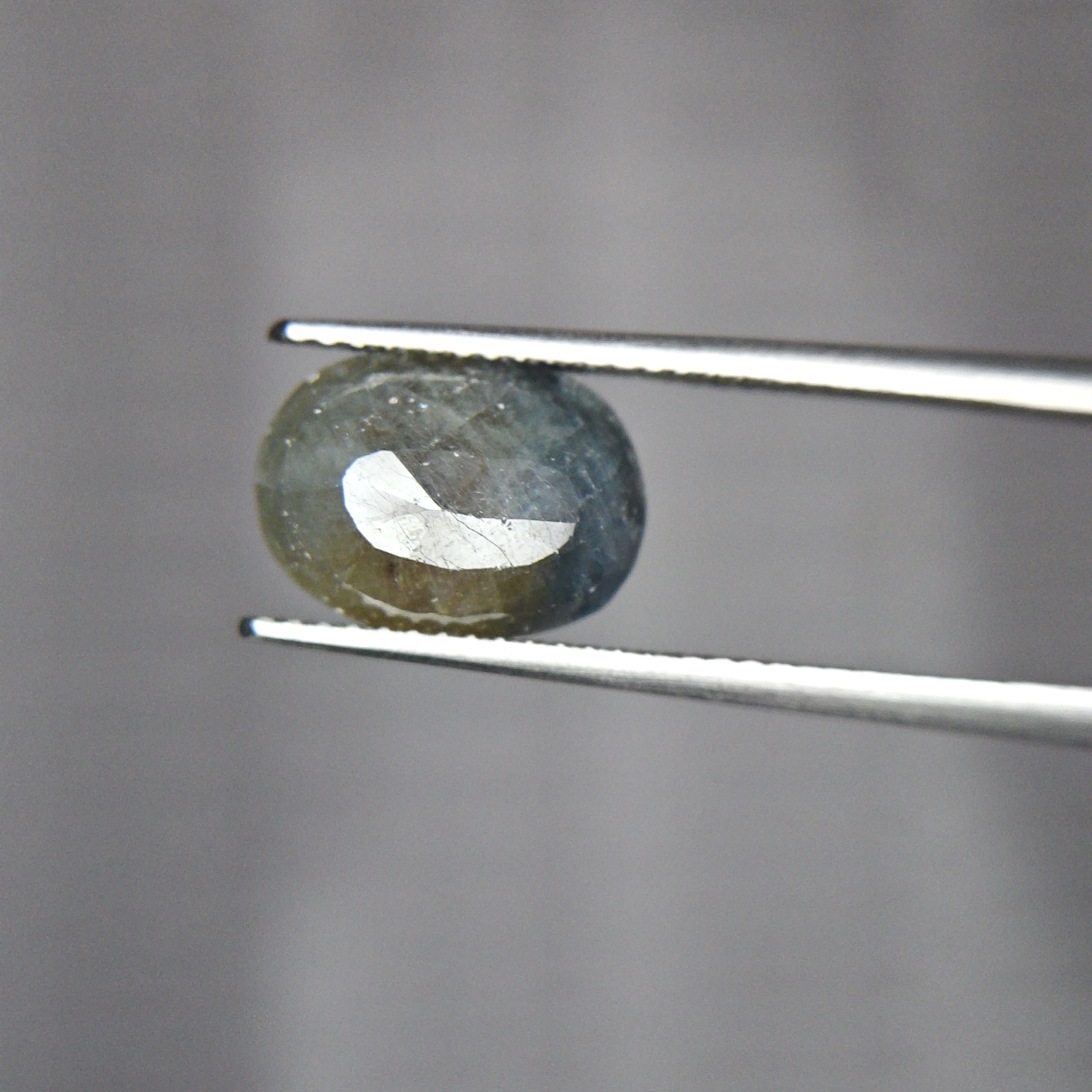 Blue Sapphire – 4.770 Carat – African Origin - Image 2