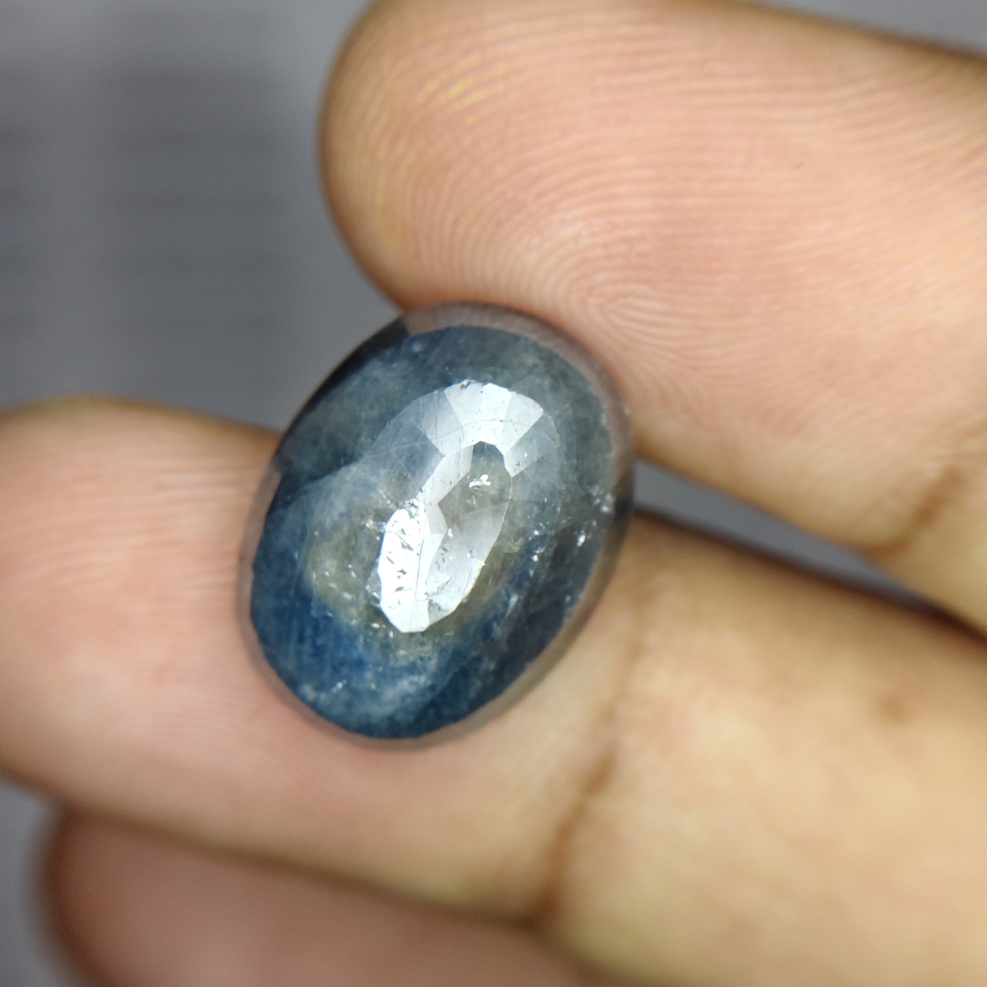 Blue Sapphire – 15.850 Carat – African Origin - Image 2